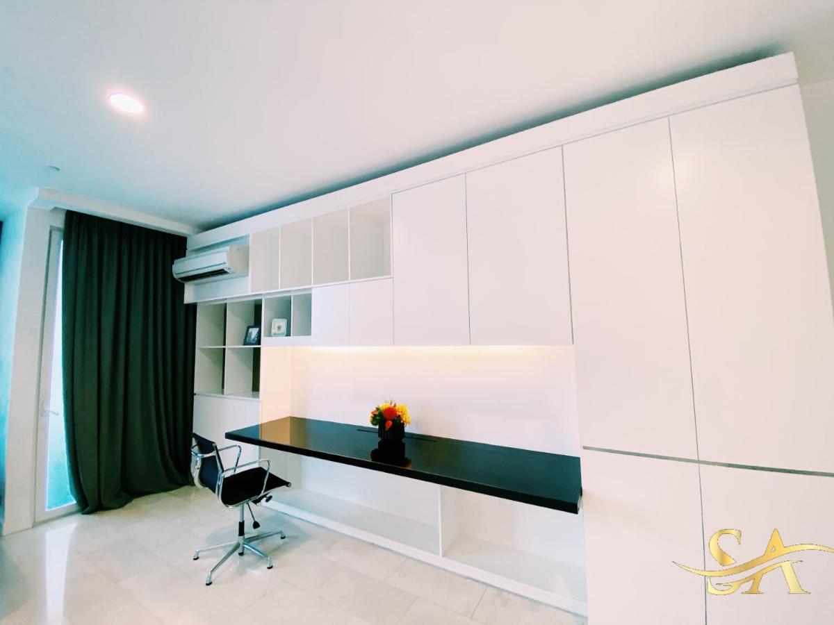 Queens Service Suites At Platinum Klcc Kuala Lumpur Exterior photo