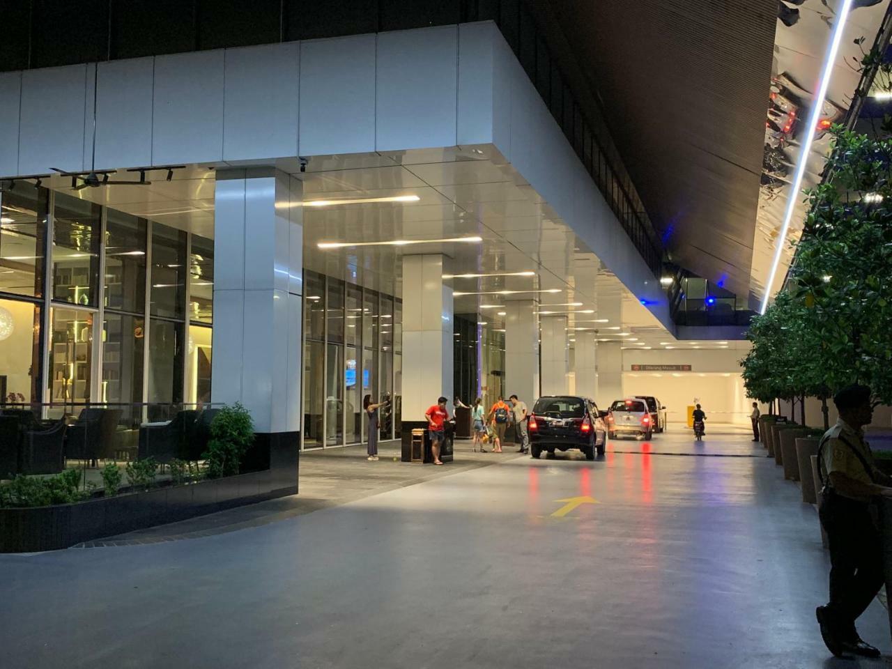 Queens Service Suites At Platinum Klcc Kuala Lumpur Exterior photo