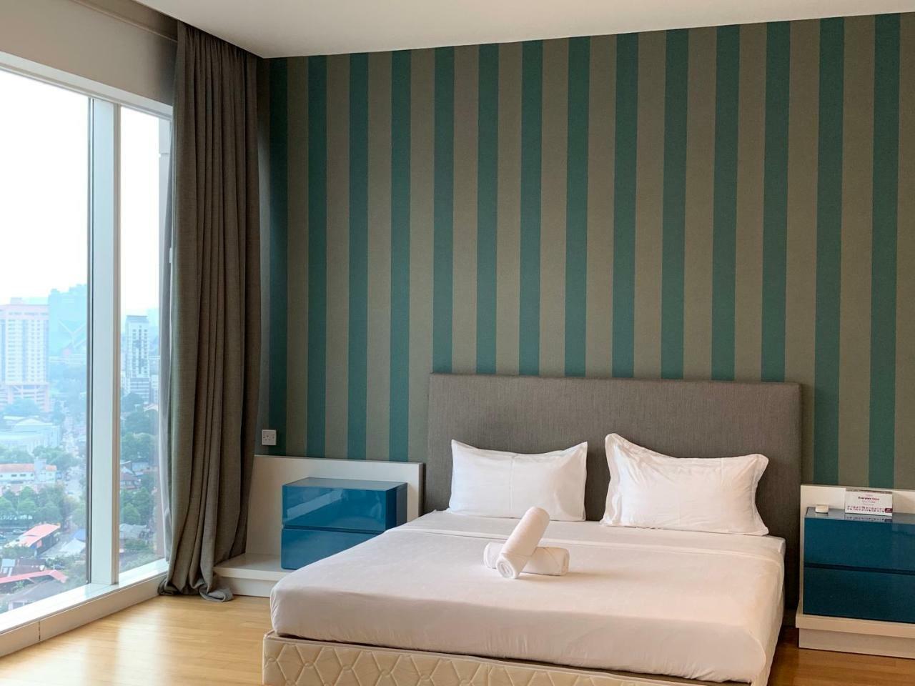 Queens Service Suites At Platinum Klcc Kuala Lumpur Exterior photo