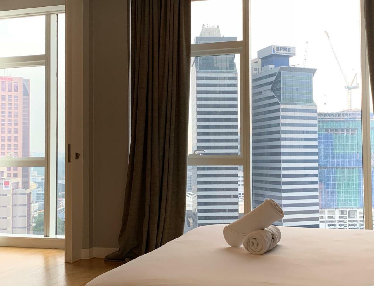Queens Service Suites At Platinum Klcc Kuala Lumpur Exterior photo
